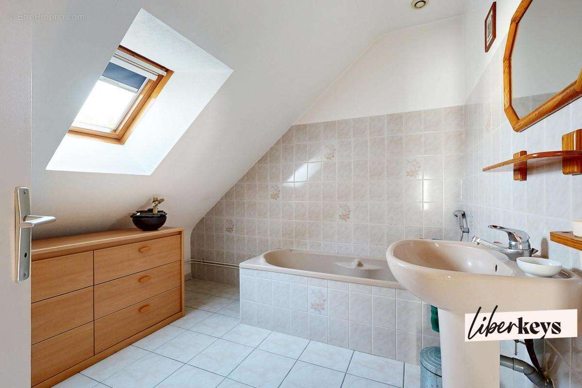 Maison à CHARTRES-DE-BRETAGNE