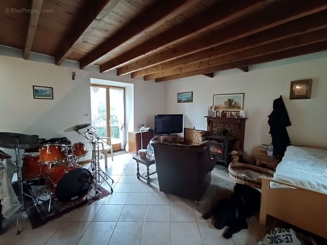 Maison à LESCOUET-GOUAREC