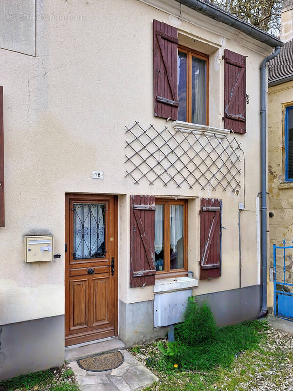 Maison à MARINES