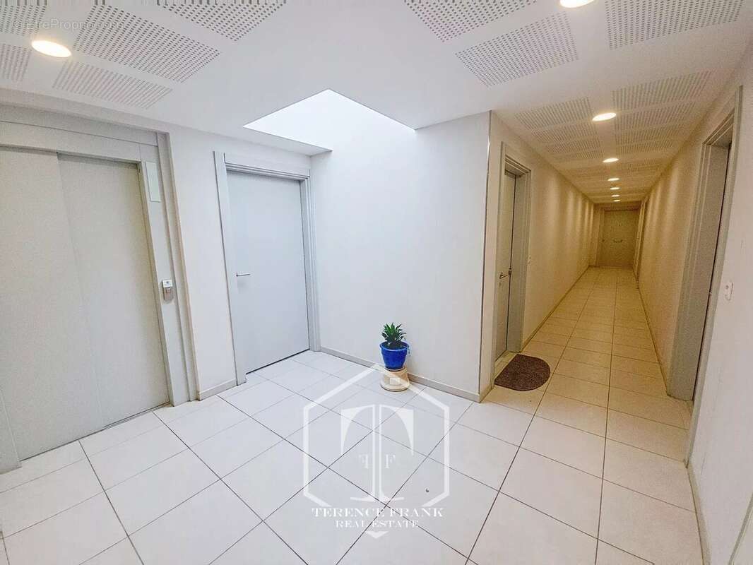 Appartement à VILLENEUVE-LOUBET