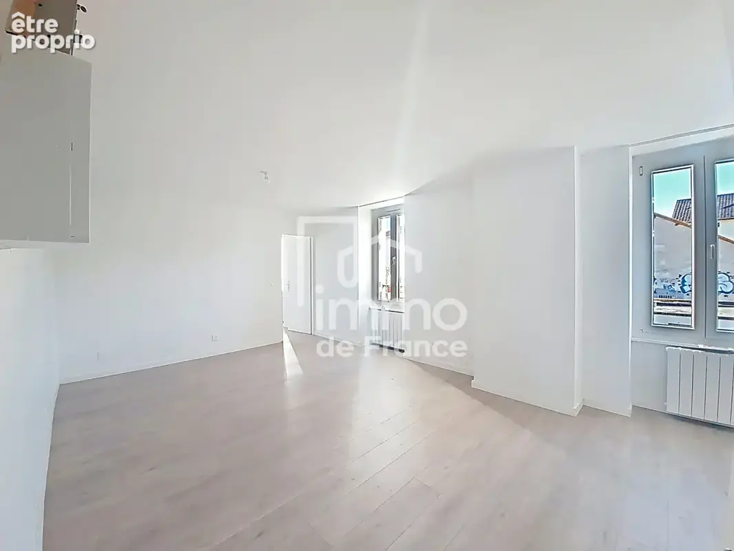 Appartement à VALLEIRY