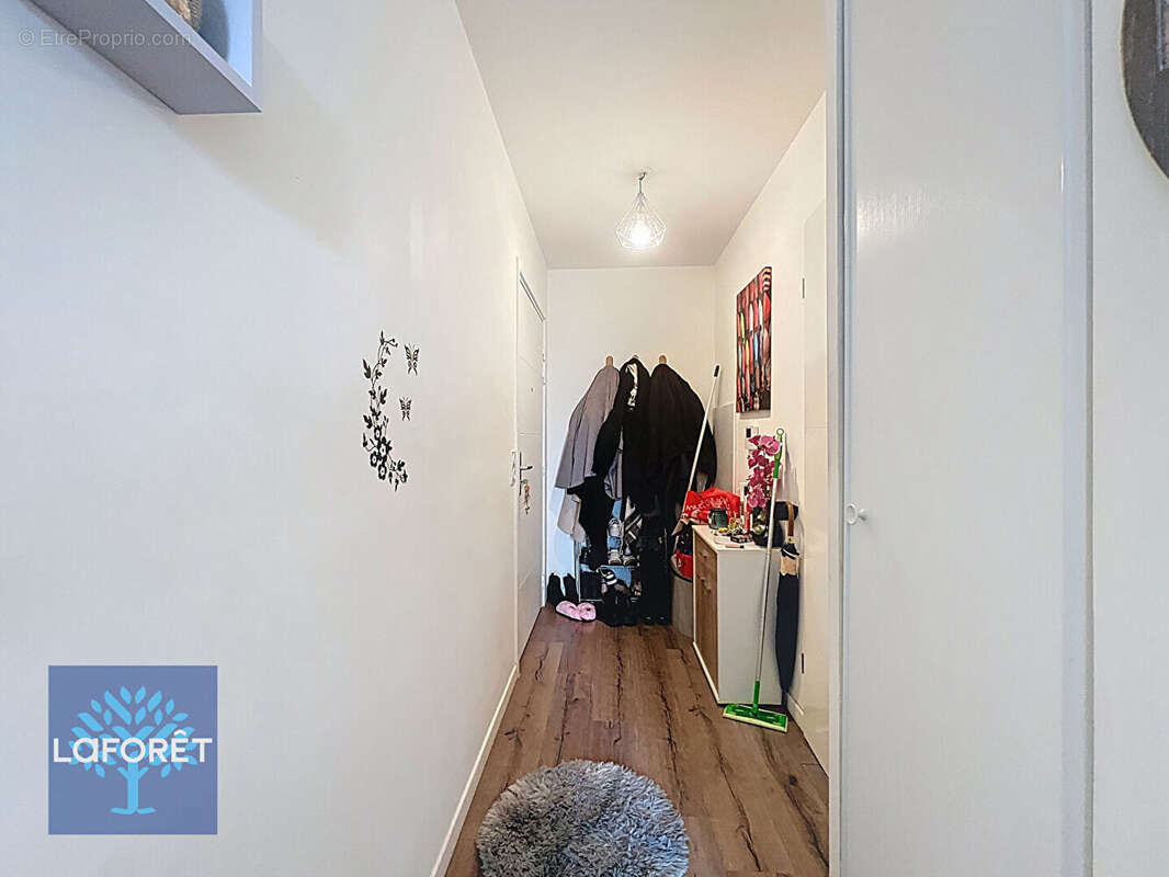 Appartement à MENNECY
