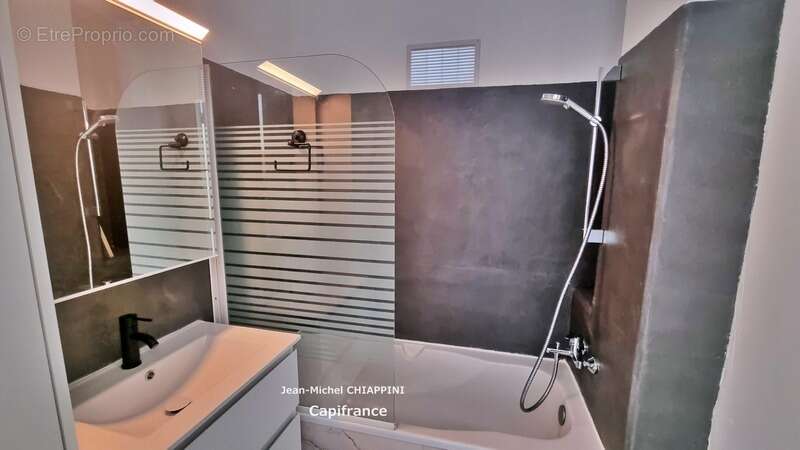 Appartement à MARSEILLE-9E