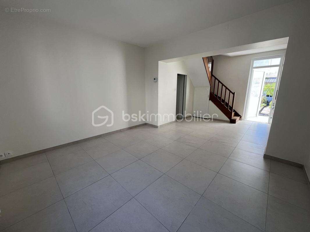 Maison rénovée, 3 chambres, garage, jardin - photo 3