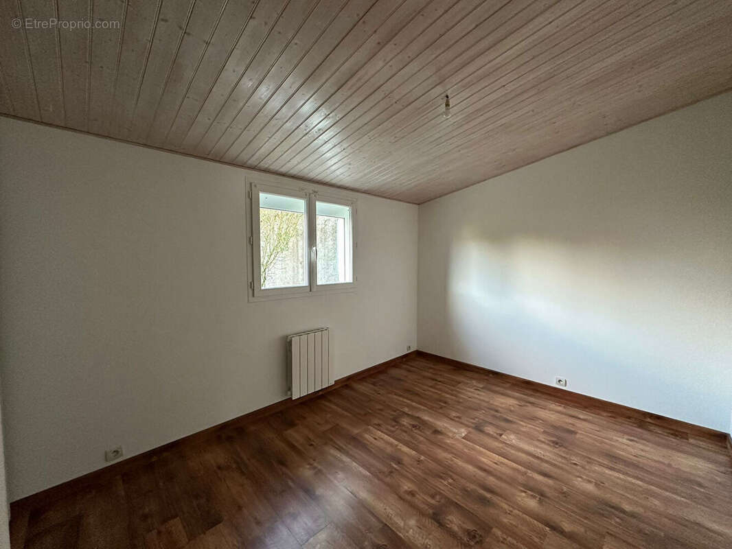 Maison à COMMEQUIERS