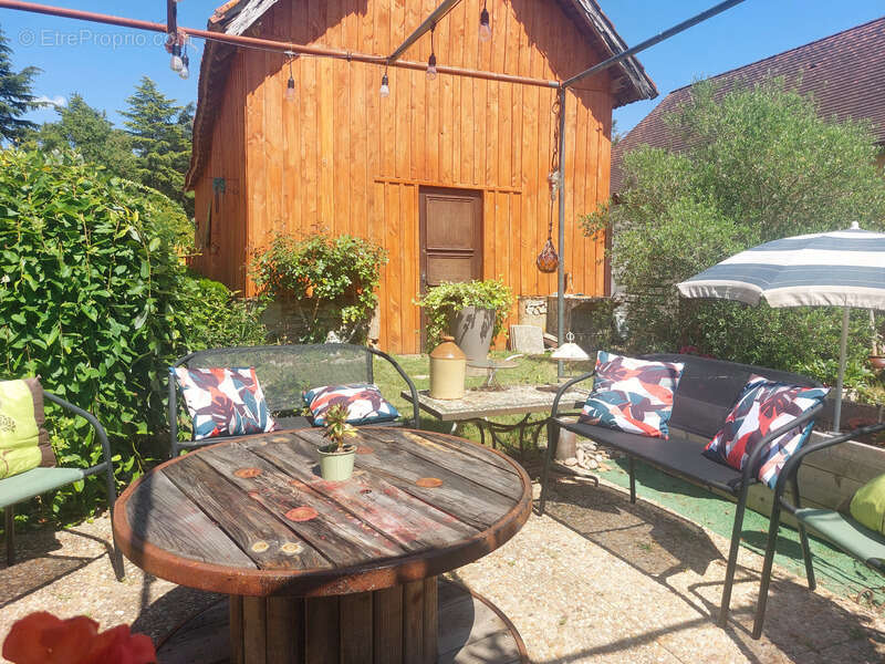 Maison de plain-pied rénovée avec piscine, terrasse couverte de 50 m² et chalet indépendant – Périgord Noir - photo 14