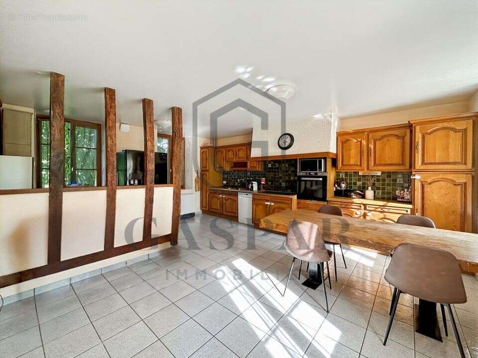 Maison à VITRAI-SOUS-LAIGLE