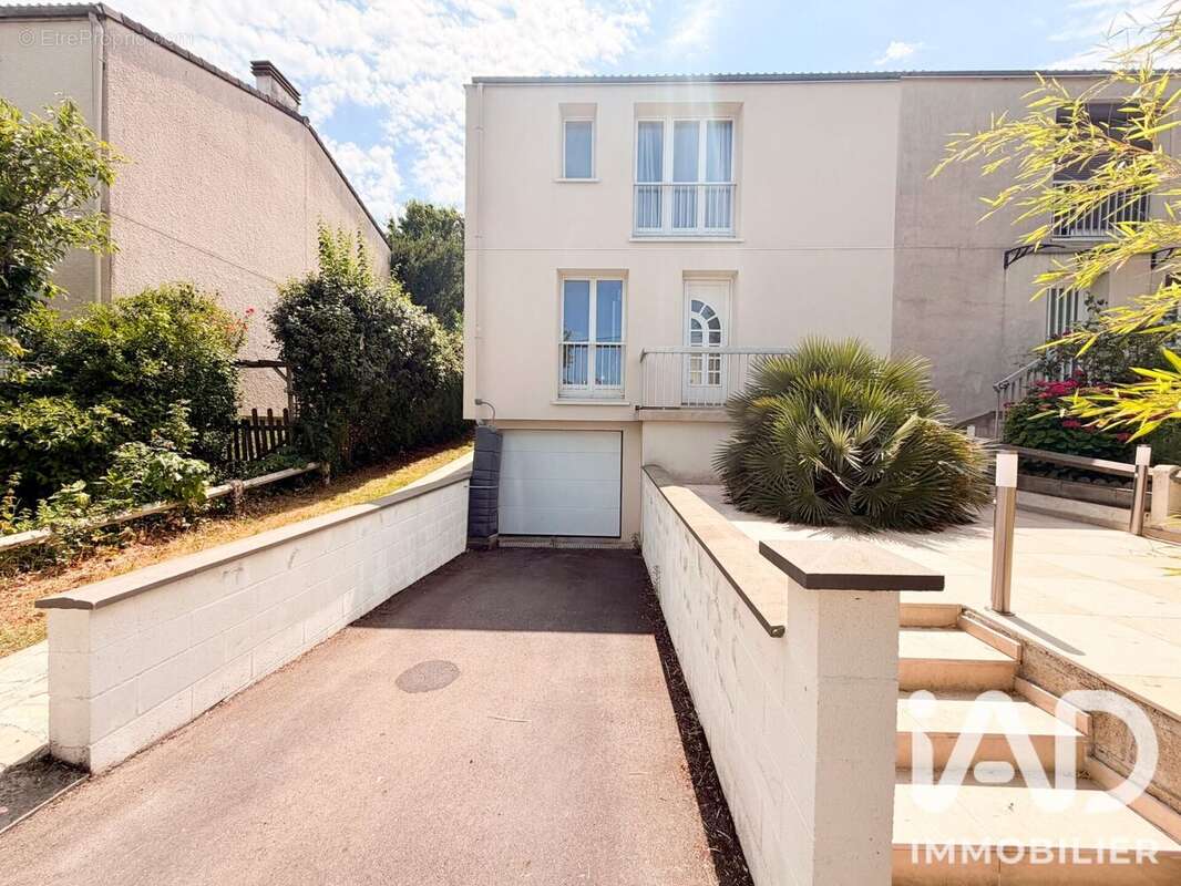 Photo 2 - Maison à GONESSE