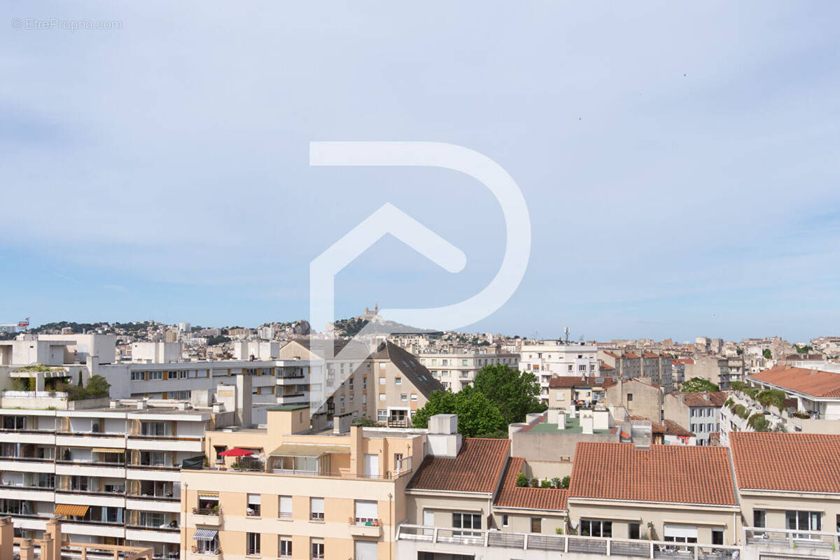 Appartement à MARSEILLE-5E