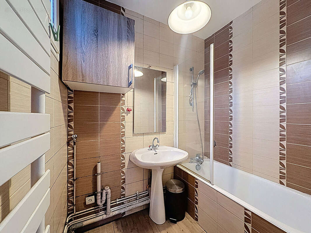 Appartement à SURESNES