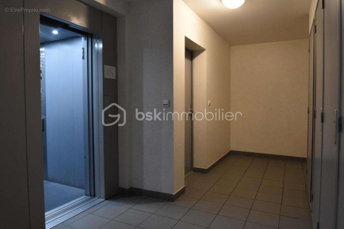 Appartement à AUNEAU