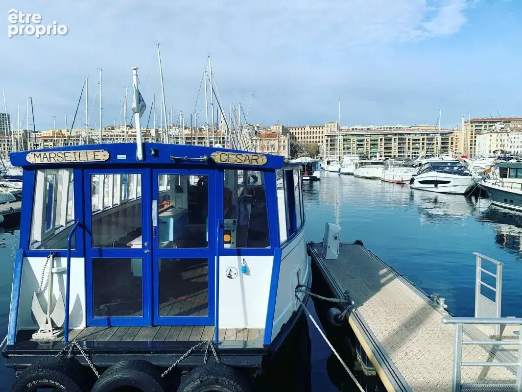 Appartement à MARSEILLE-4E