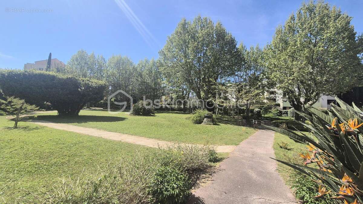 Appartement à HYERES