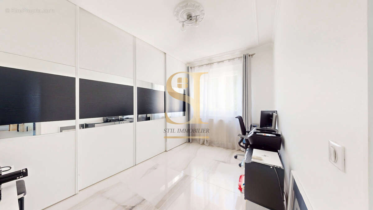 Maison à BOUSSY-SAINT-ANTOINE