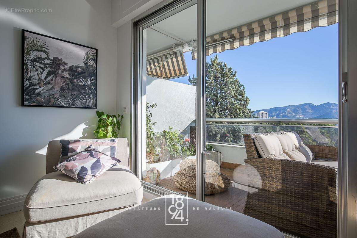 Appartement à MARSEILLE-8E