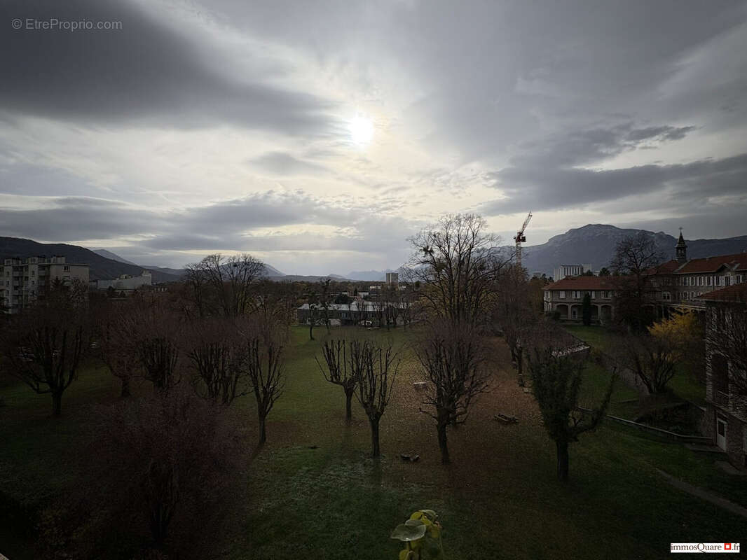 Appartement à MEYLAN