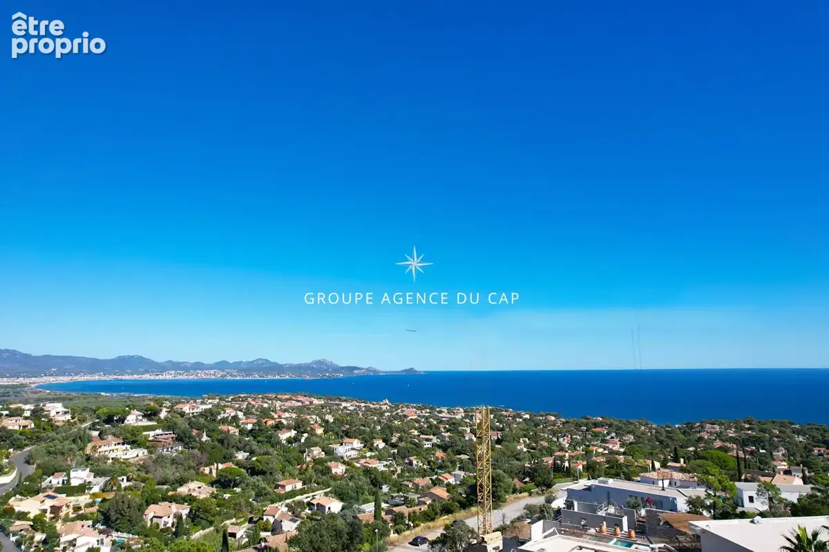 Photo Terrain à Les Issambres au prix de 1 290 000€