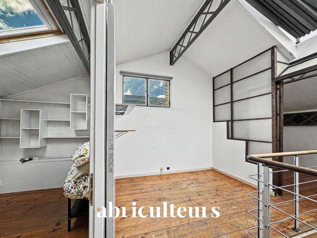Loft 114 m² – Rare et dans un quartier recherché en vente à Argenteuil (95100) - photo 14