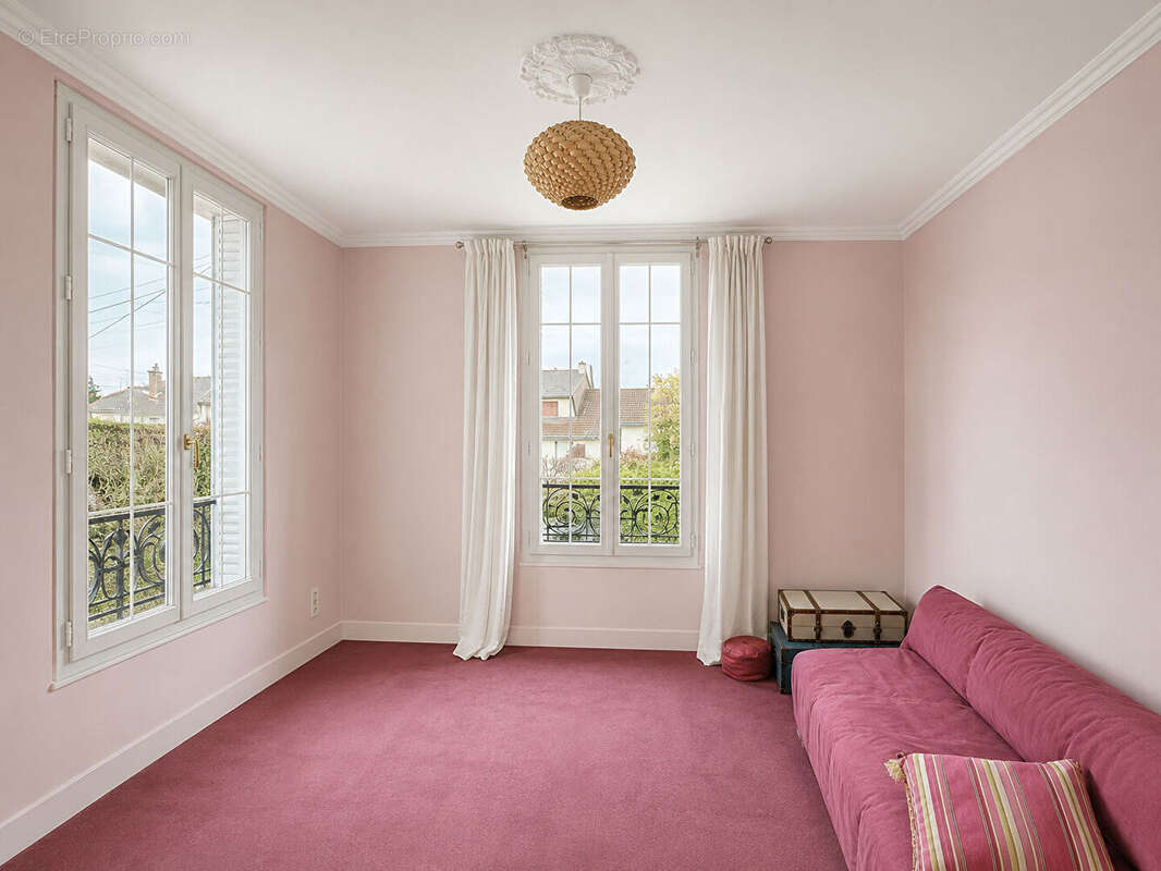 Maison à MONTGERON
