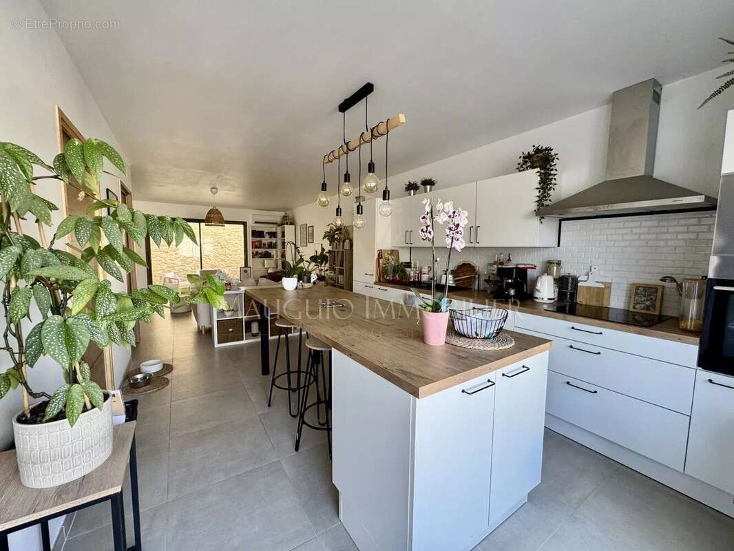 Maison à CANDILLARGUES