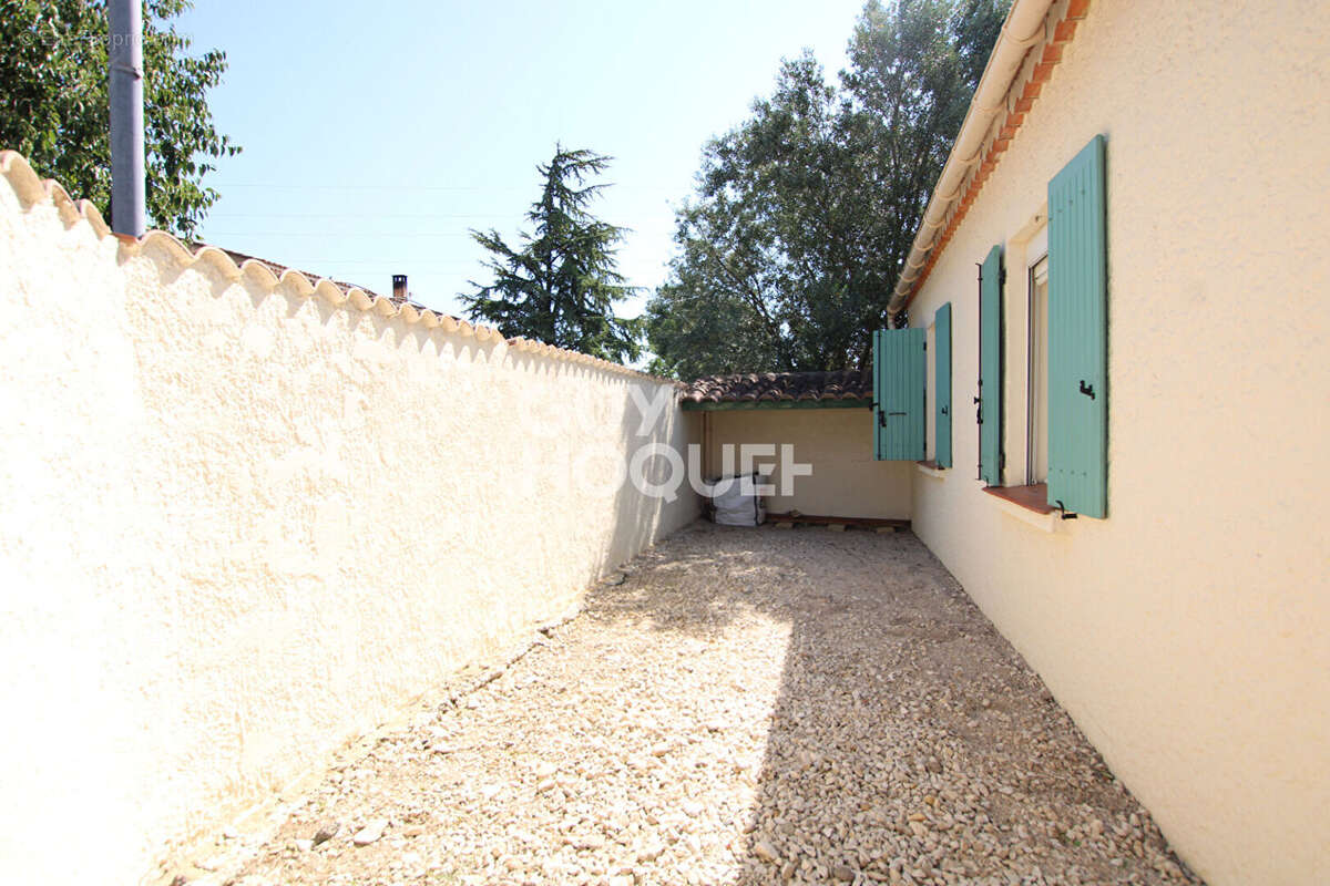 Maison à LE PONTET