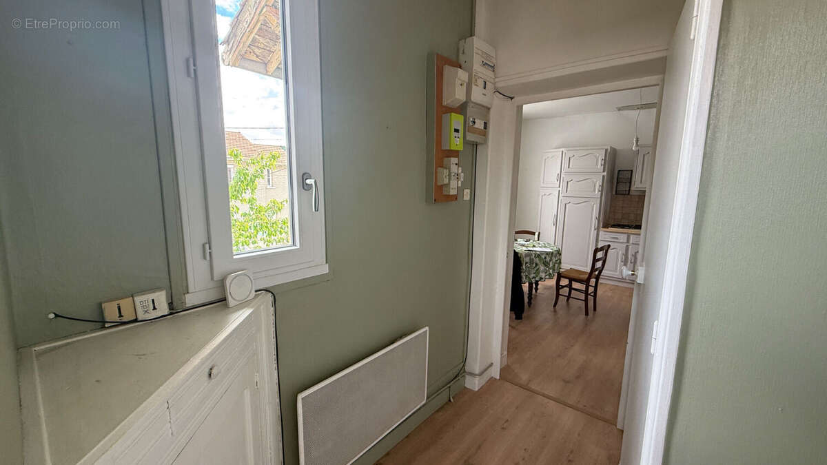 Appartement à ROCHE-LA-MOLIERE