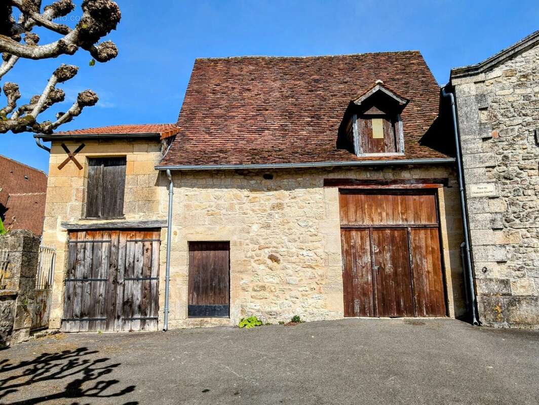 Maison à CHERVEIX-CUBAS