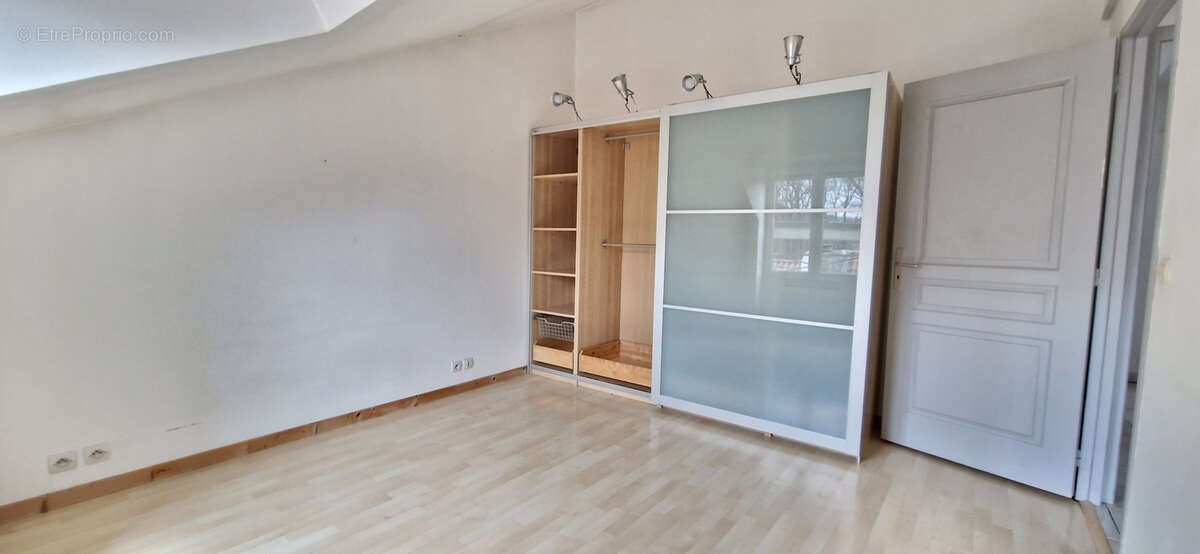 Appartement à VIZILLE