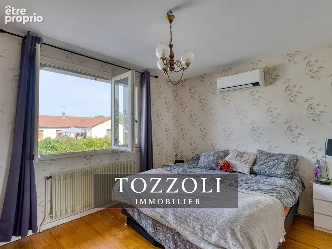 Maison Cremieu 8 pièce(s) 213.45m2 (296.71m² au sol) - photo 8