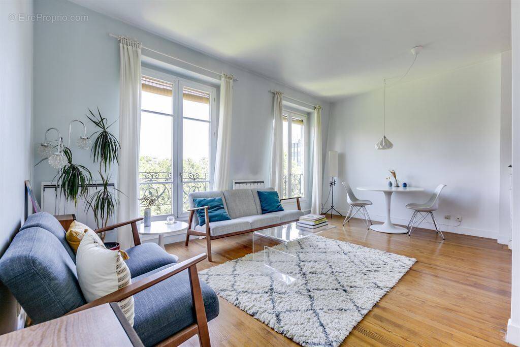Appartement à PARIS-12E