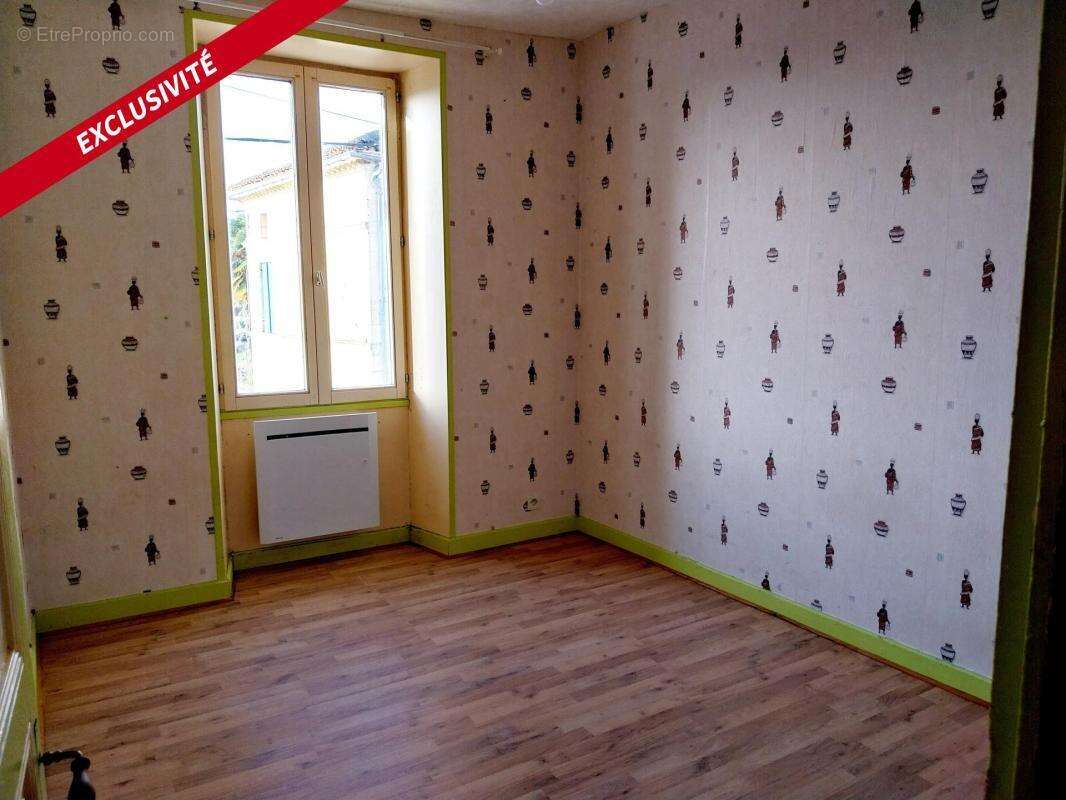 Appartement à CHAMPAGNOLLES