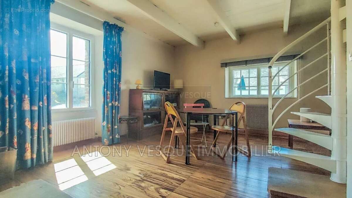 Maison à BLAINVILLE-SUR-MER