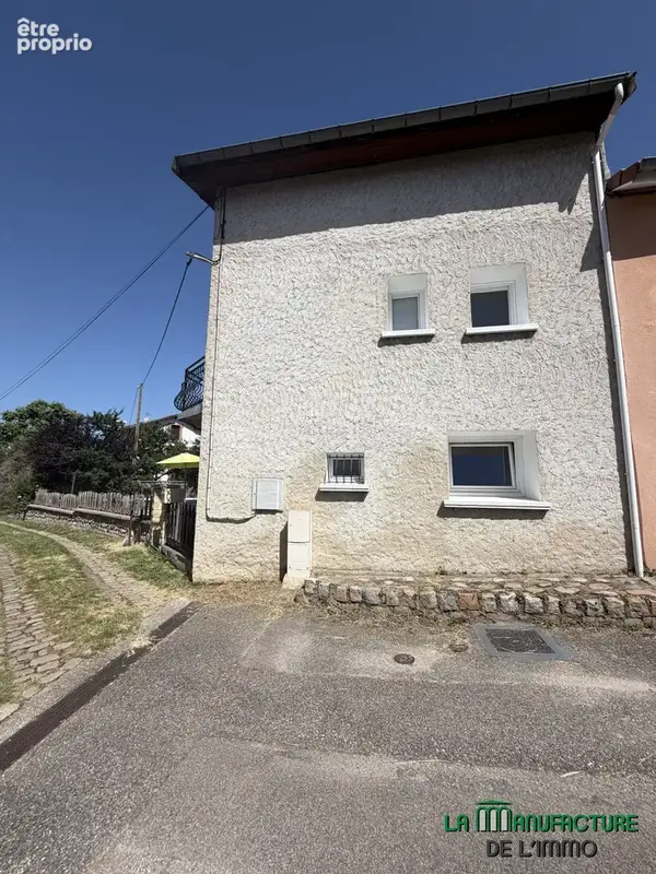 Maison de ville de 82 m2 avec terrasse et jardin de 126 m2 / le chambon-feugerolles-secteur Gaffard. - photo 21
