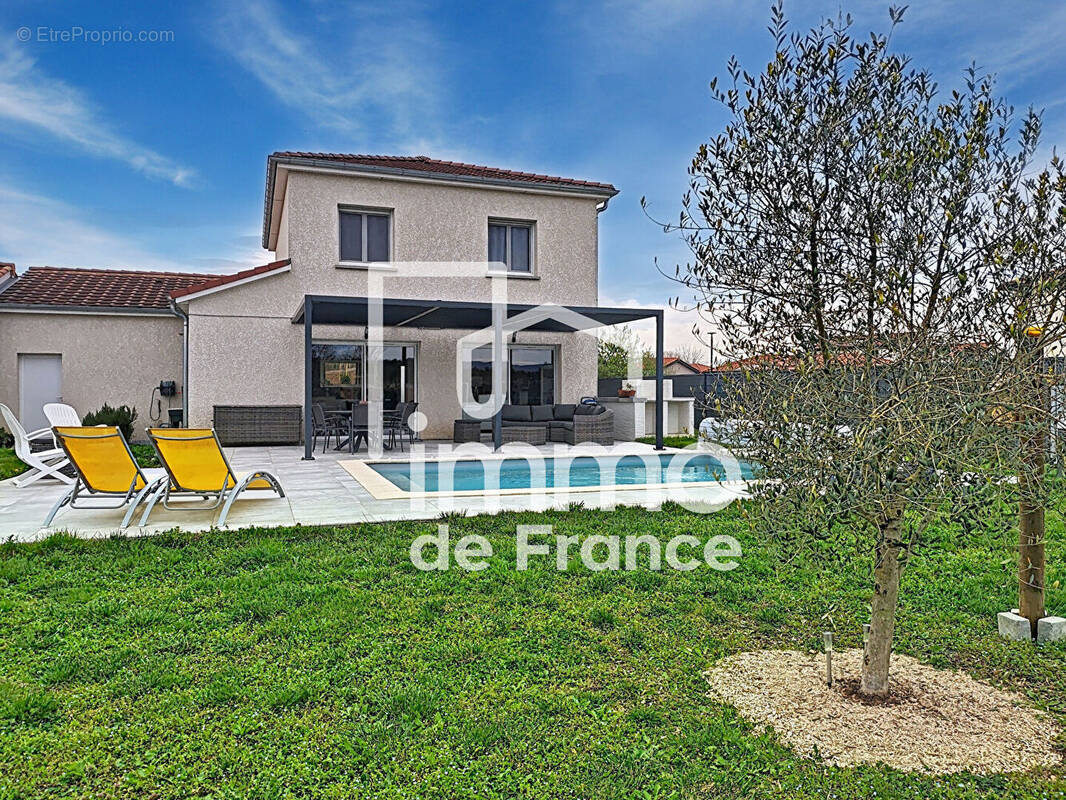 Maison à BLYES