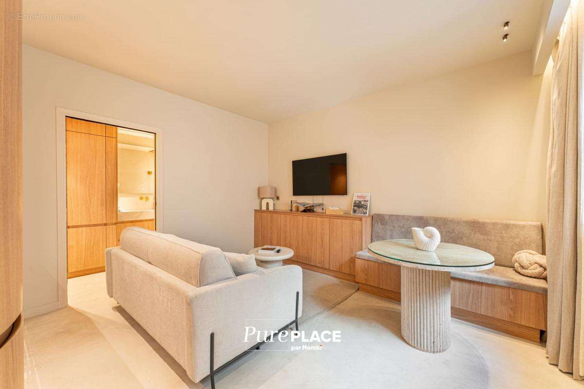 Appartement à MARSEILLE-7E