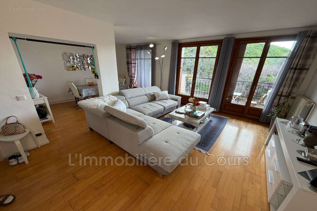 Appartement à MARSEILLE-16E