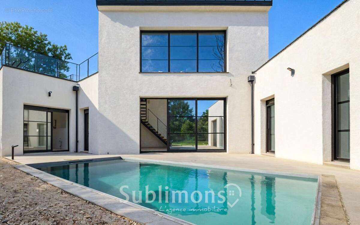 Maison à THEIX