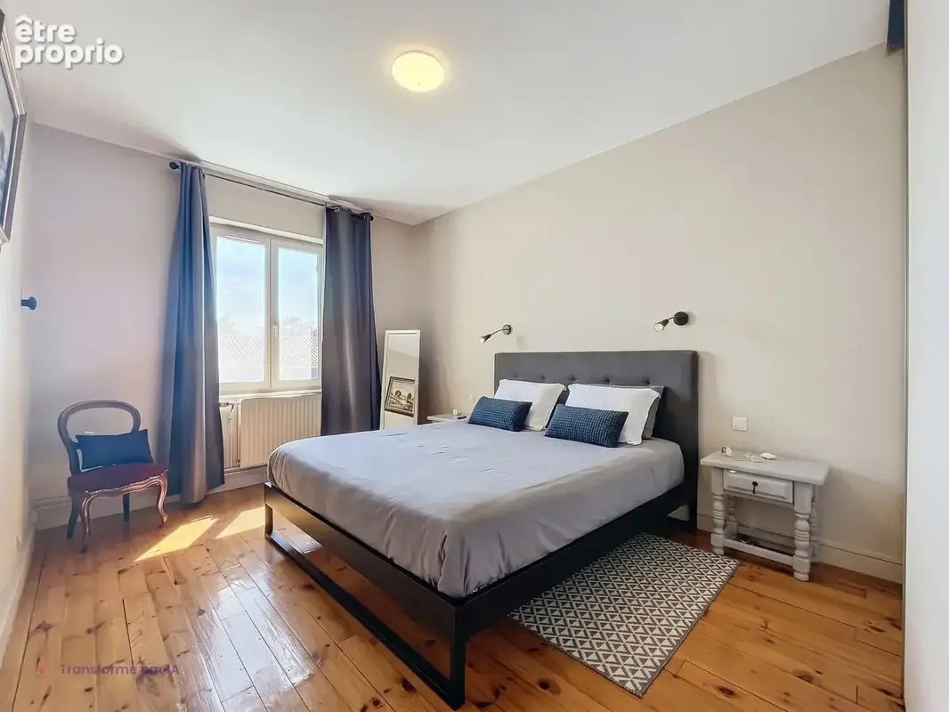 Vente : maison 261m² à chalain le comtal - photo 9