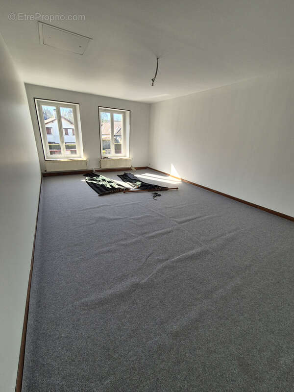 Appartement à COUCY-LES-EPPES