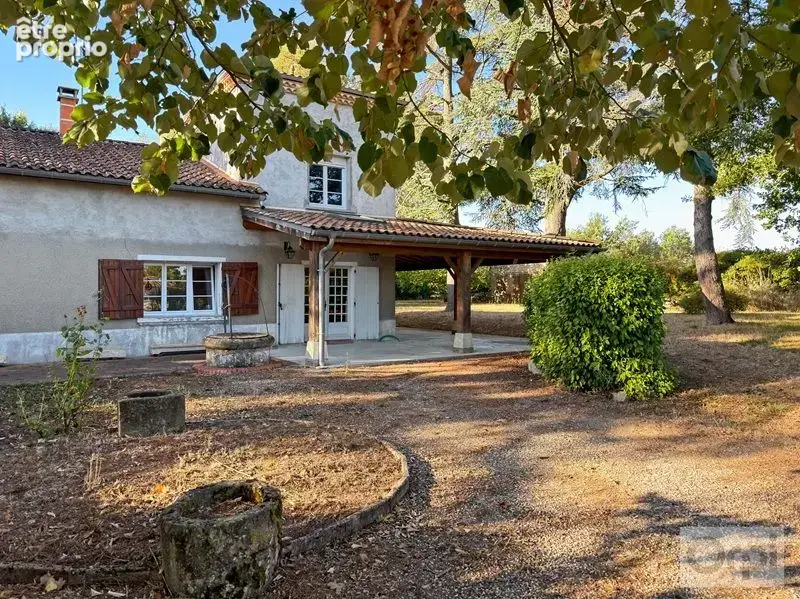 Aux portes de FLEURANCE, maison individuelle sur un terrain arboré de plus de 5000m² - photo 4