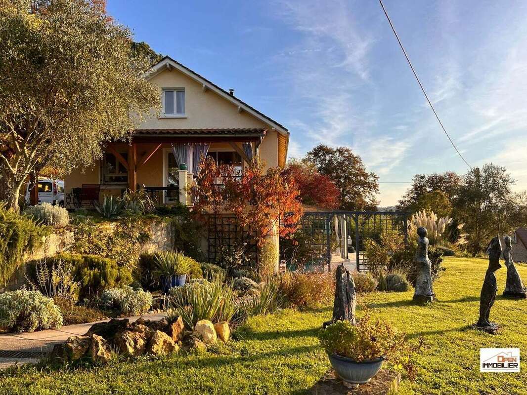 Maison à SARLAT-LA-CANEDA