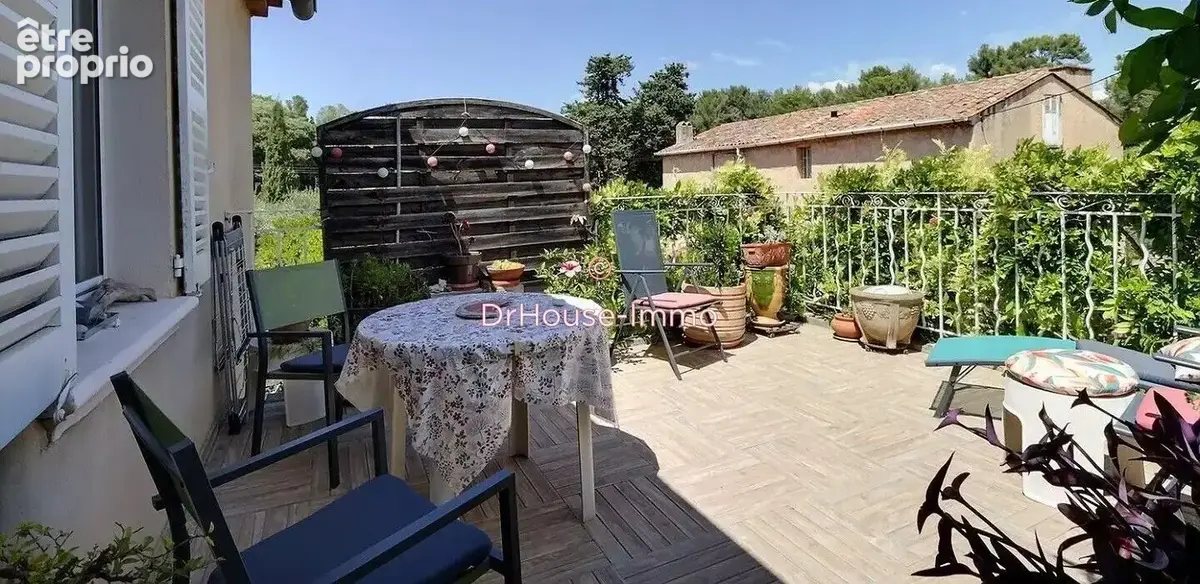 Appartement 3 pièces 72 m² à vendre à La Ciotat (13600) - photo 2