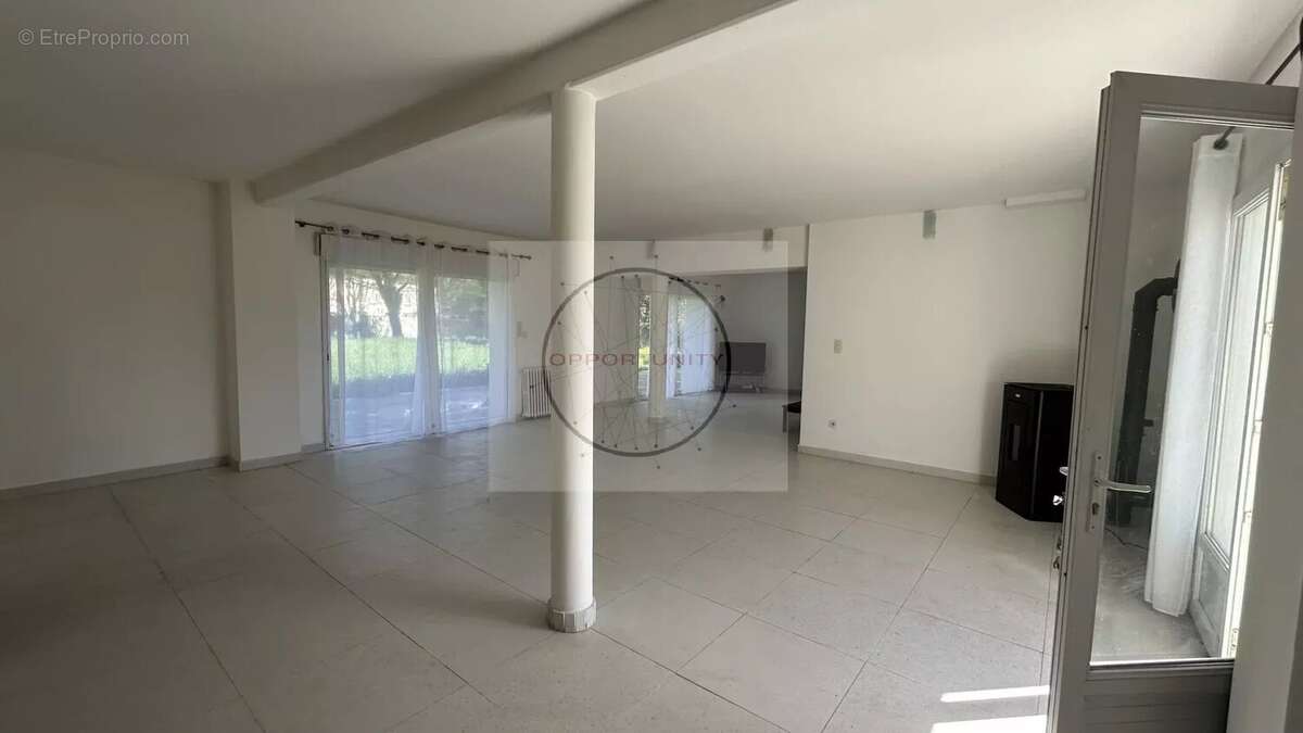 Maison 10 pièces 326 m² à vendre à Montauban (82000) - photo 6