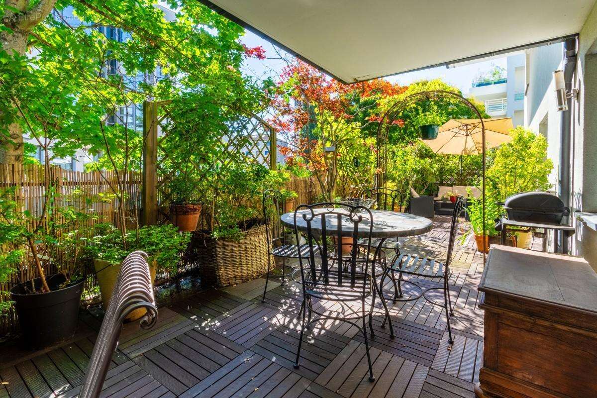 181 m² d'exception et 130 m² de terrasse à l'Orangerie - photo 17