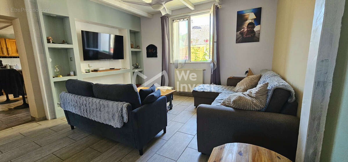 Salon - Maison à LA FERTE-SOUS-JOUARRE