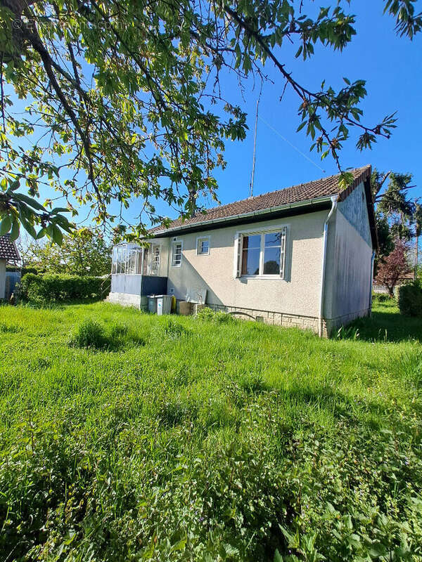 Maison à GREZ-SUR-LOING
