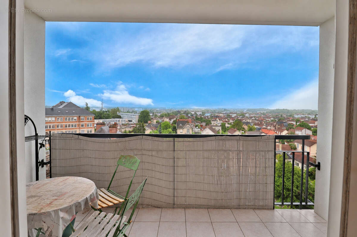 Appartement à SAINT-ANDRE-LES-VERGERS