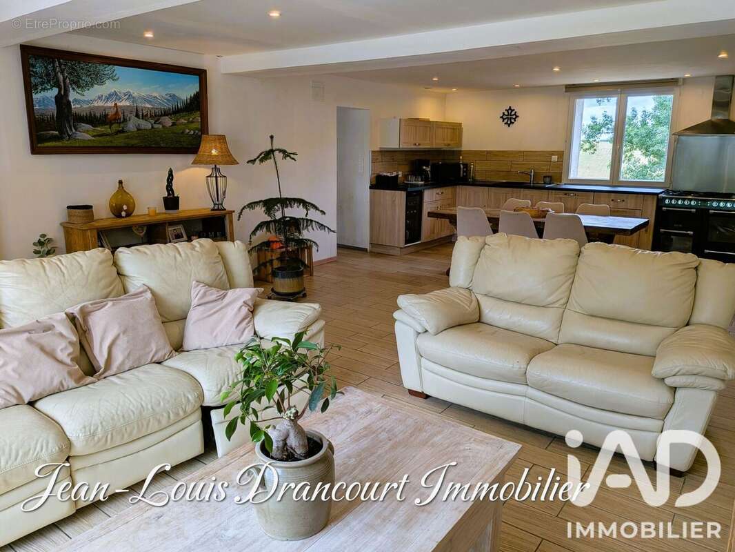 Maison 255 m² à Gibel  - photo 6