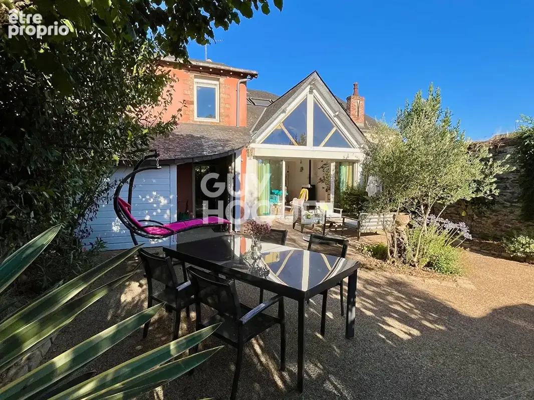 Grande maison rénovée 10 pièces à vendre à Château-Gontier-sur-Mayenne - photo 5