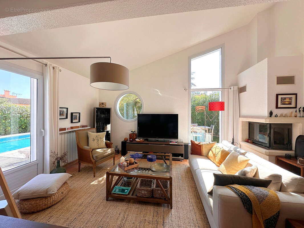 Maison à SAINT-CYPRIEN